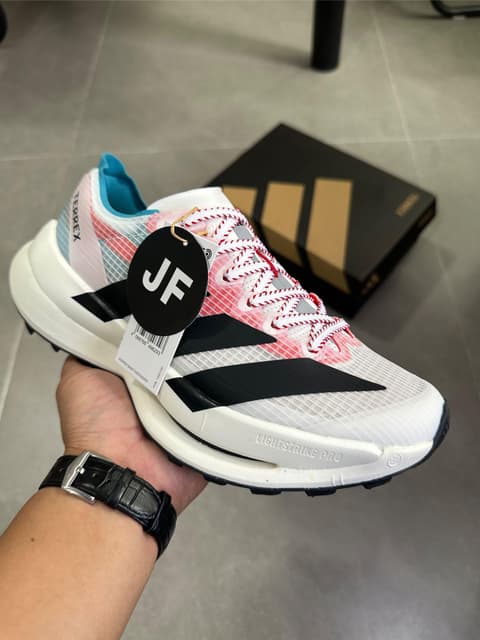 Adidas · Style 026