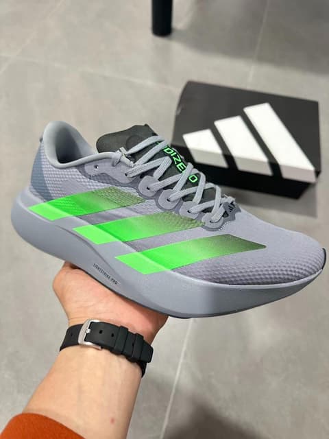 Adidas · Style 042