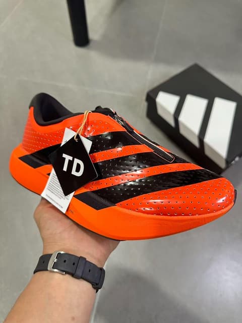 Adidas · Style 047