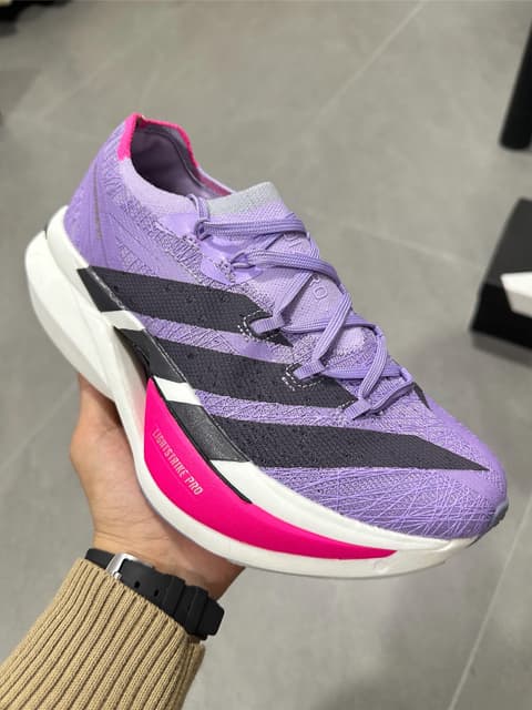 Adidas · Style 061
