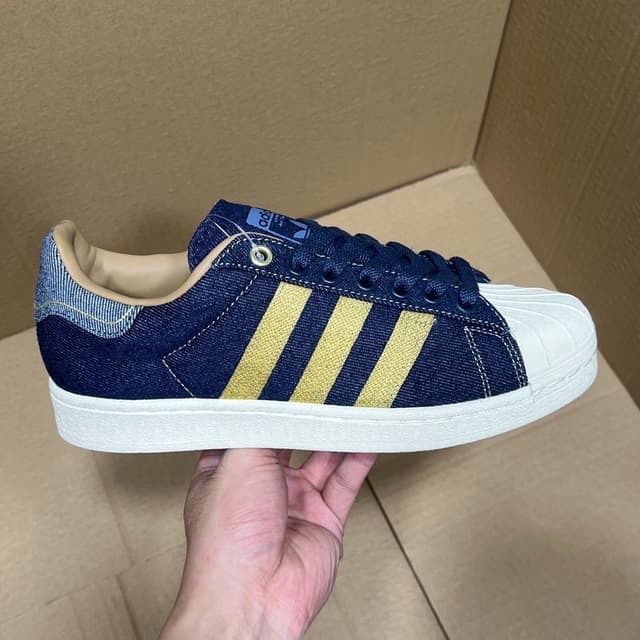 Adidas · Style 091
