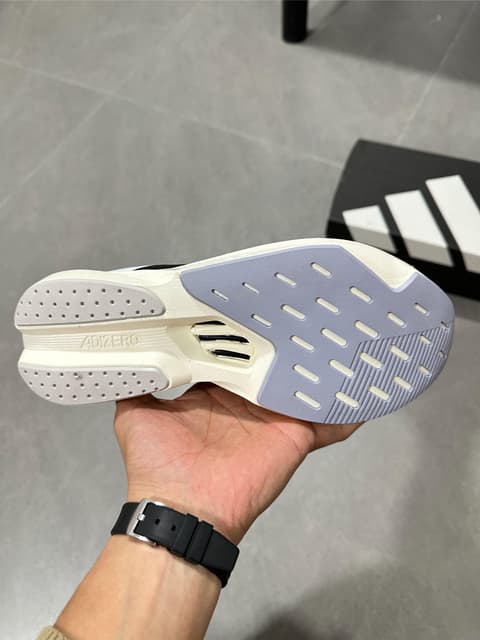 Adidas · Style 118
