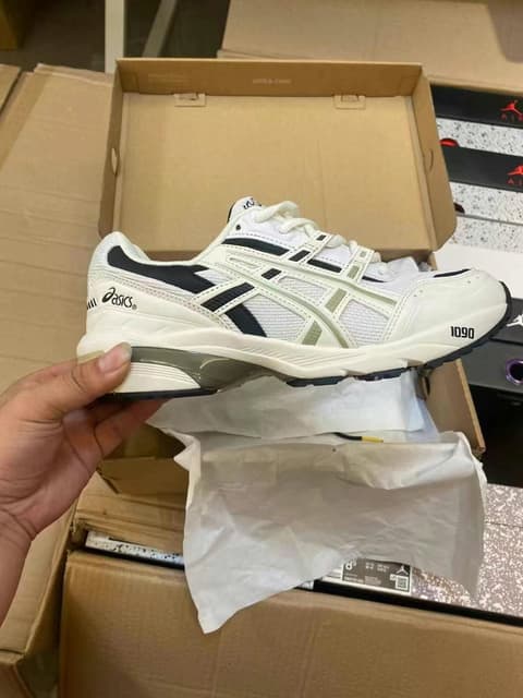 Asics · Style 014