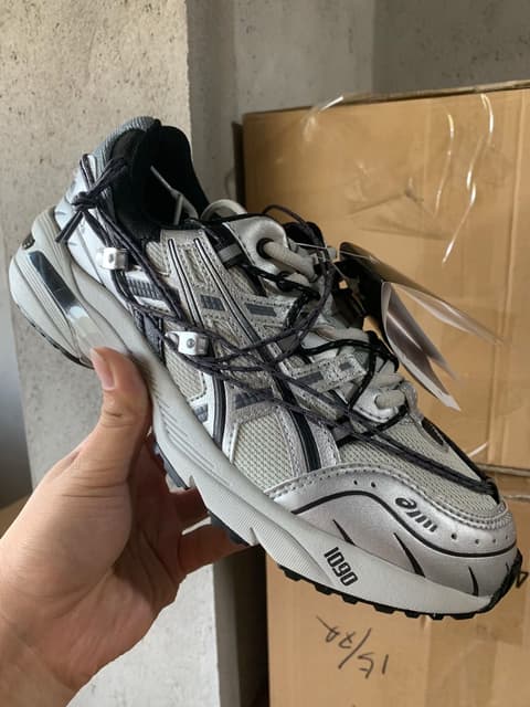 Asics · Style 022