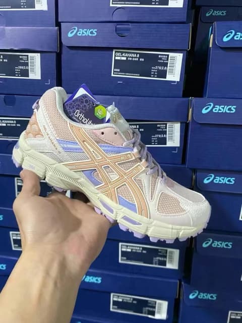 Asics · Style 057
