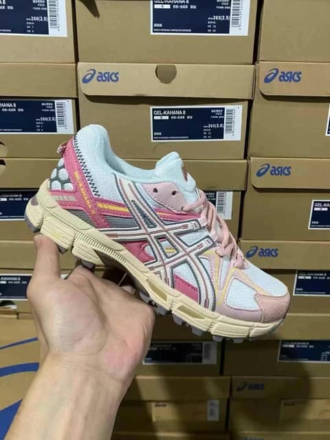 Asics · Style 062