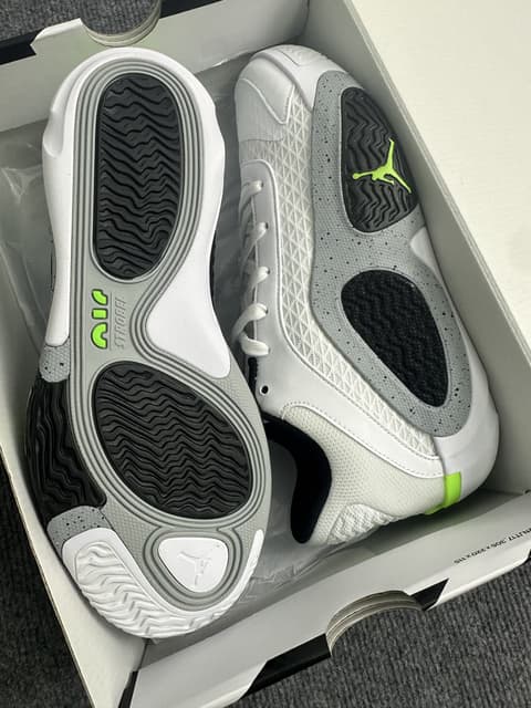Jordan · Style 061