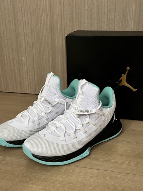 Jordan · Style 063
