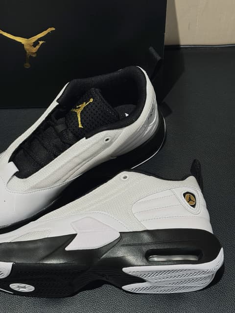 Jordan · Style 122