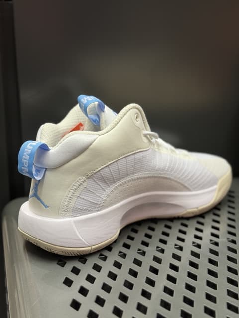 Jordan · Style 132