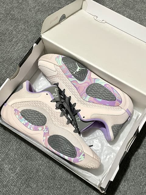 Jordan · Style 163