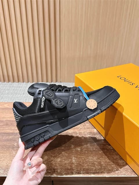 Luxury Brands · Style 010