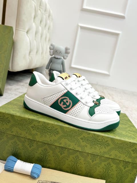 Luxury Brands · Style 121