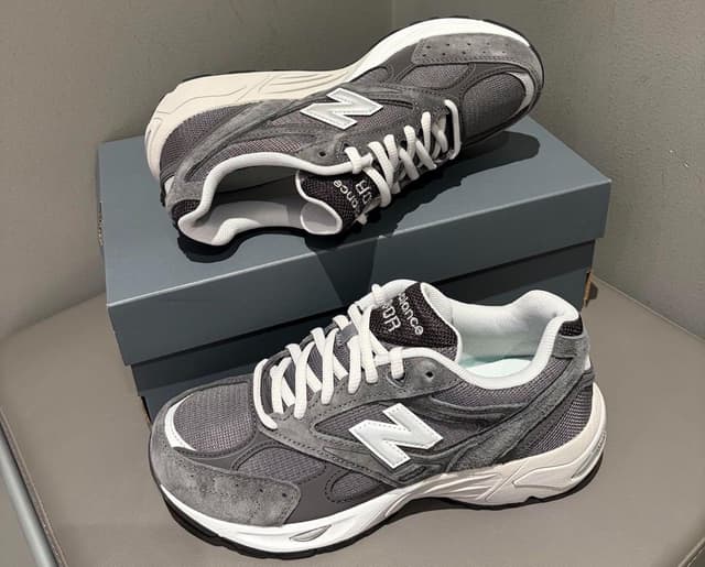 New Balance · Style 013