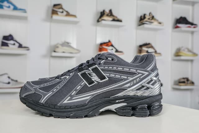 New Balance · Style 028