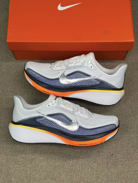 Nike · Style 037