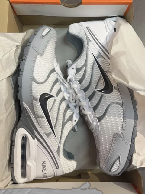 Nike · Style 050
