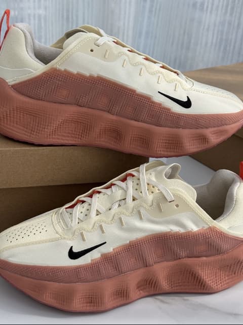 Nike · Style 053