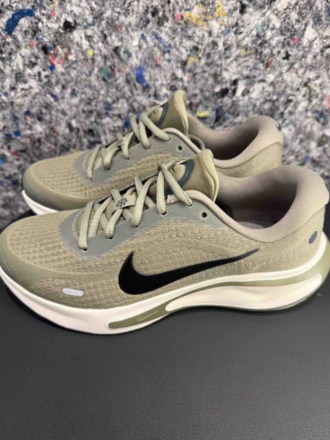 Nike · Style 055