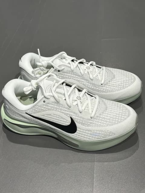 Nike · Style 065