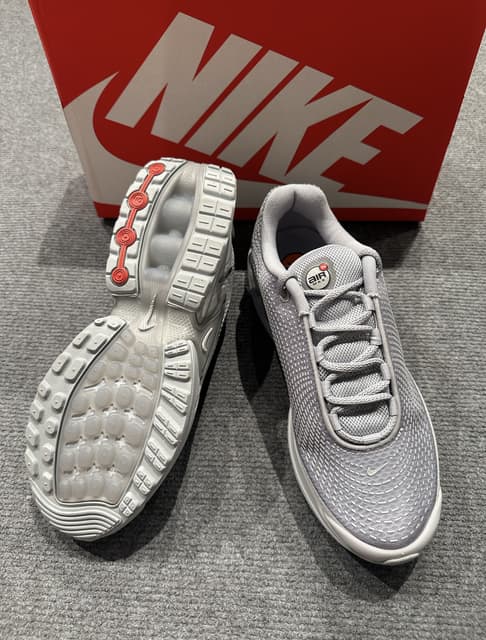 Nike · Style 068