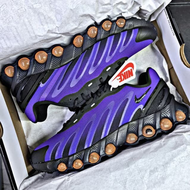 Nike · Style 070